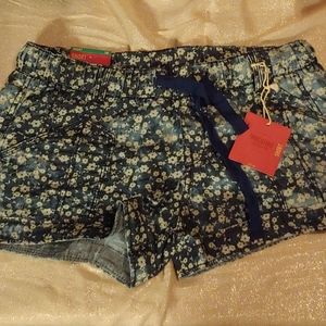 Mossimo floral chambray drawstring shorts - Size M (NWT)